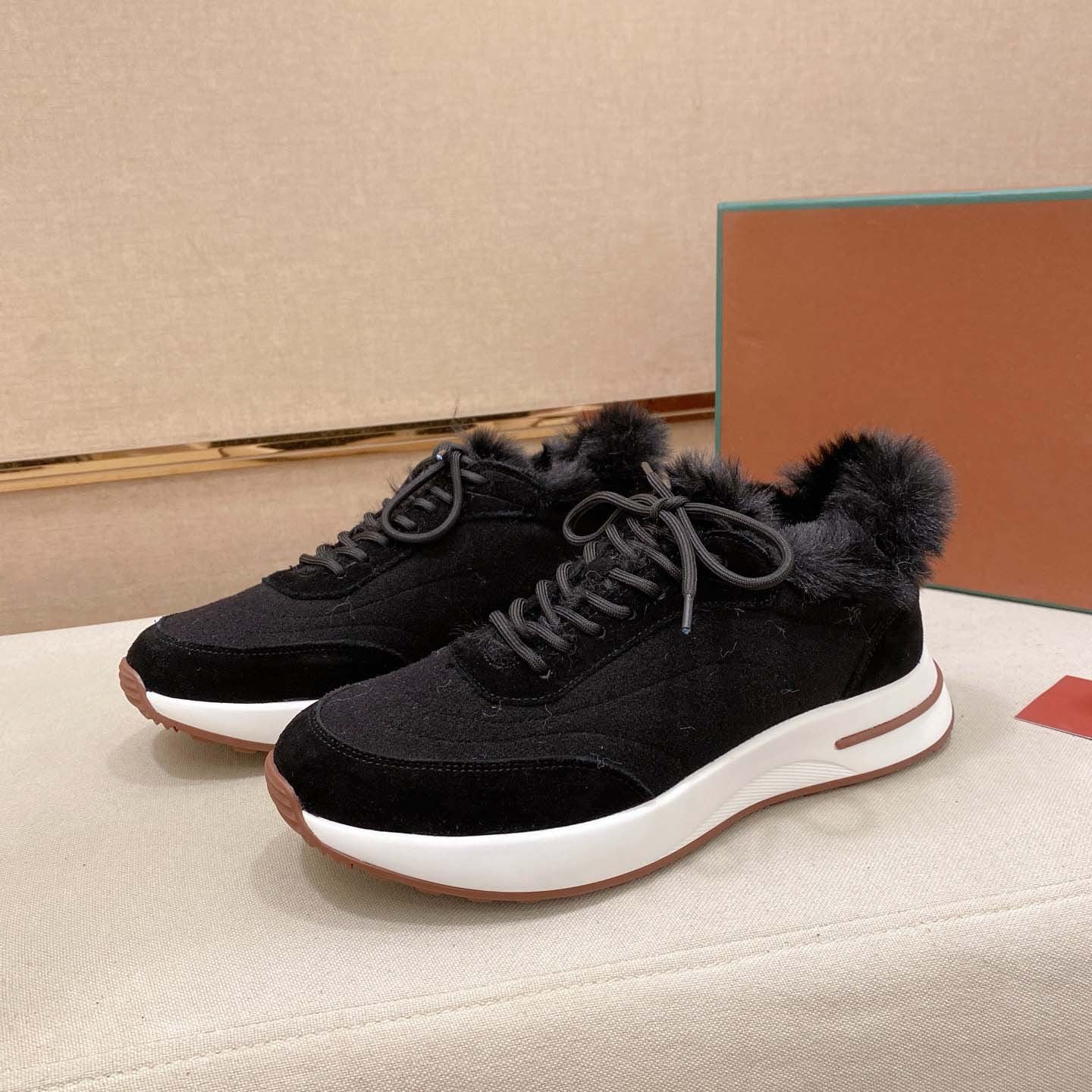 Damen Sneaker Fellkragen