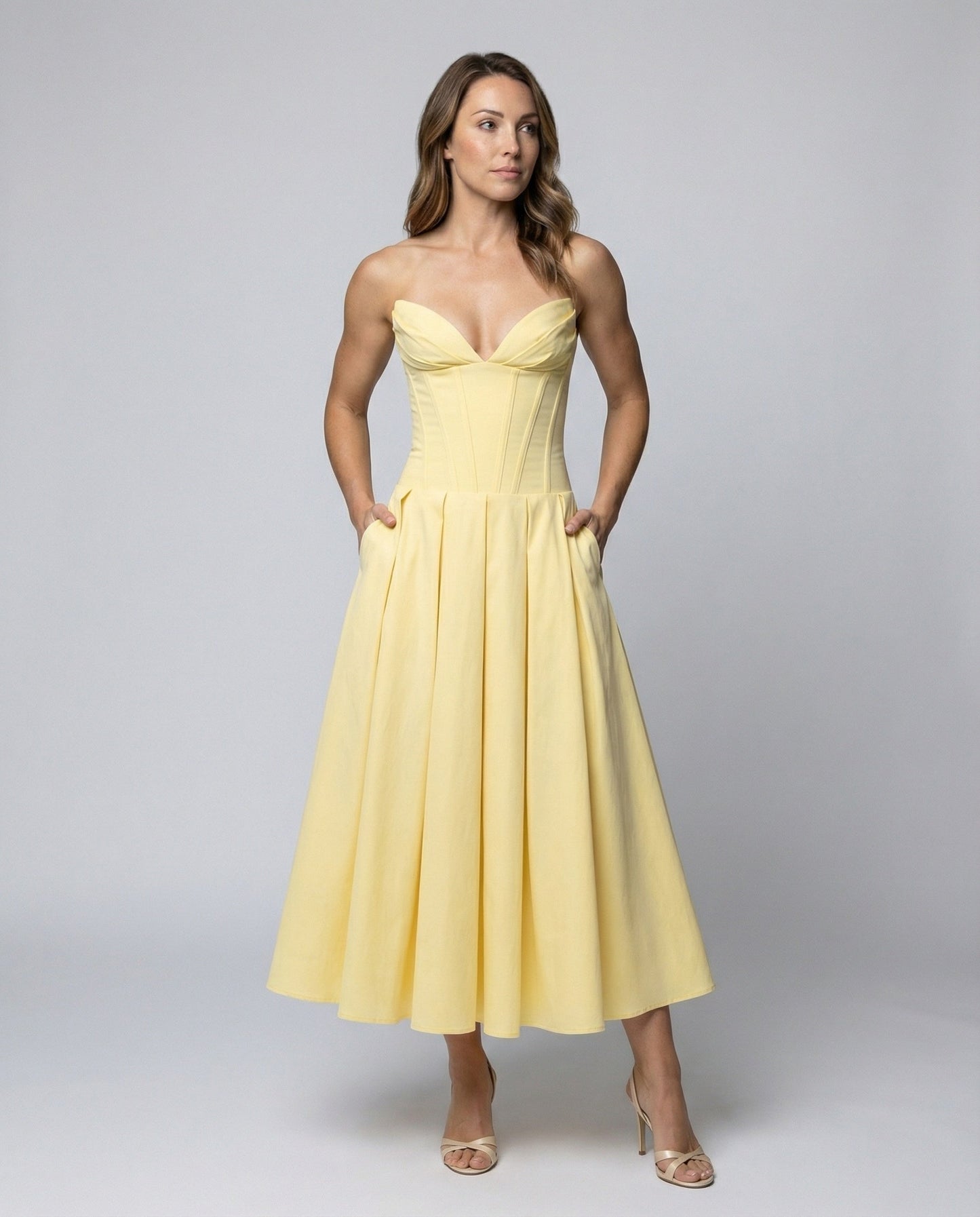 Elegantes Damen Abendkleid V-Ausschnitt Schwingrock - Norvielle