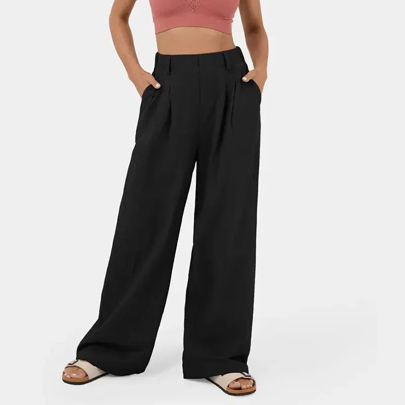 Faye Hose schwarz mit High Waist und weitem Bein

