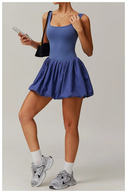 Damen Sport-Outfit Einteiler mit Rocklook und Shorts