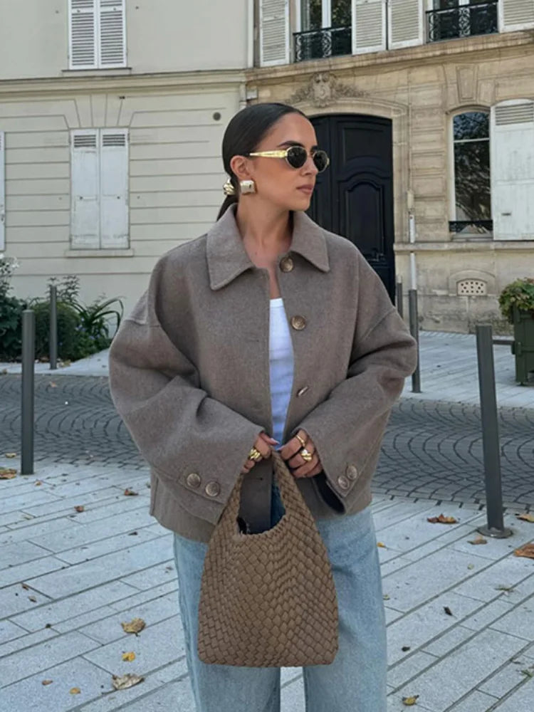 Damen Oversize Kurzjacke Cropped Fit mit Knöpfen Schwarz - Norvielle