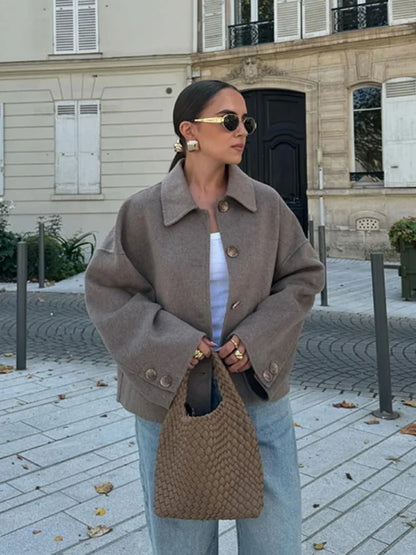 Damen Oversize Kurzjacke Cropped Fit mit Knöpfen Schwarz - Norvielle