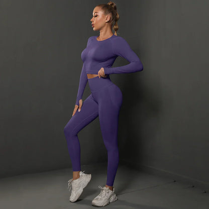 Sport Outfit Damen nahtlos in Dunkellila, figurbetonend
