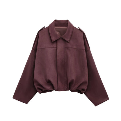 Valeria Jacke in Bordeaux-Rot – eleganter Herbstlook
