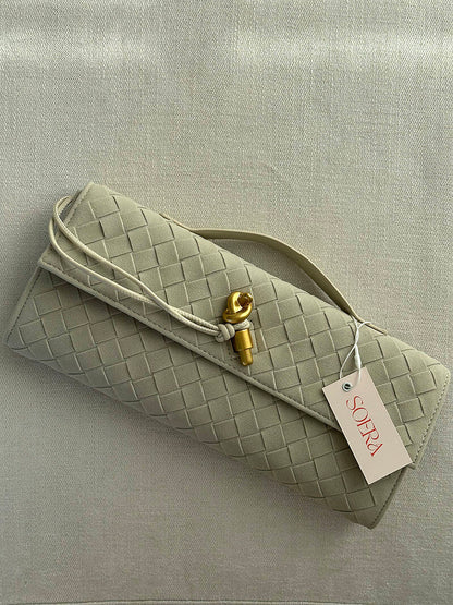 Geflochtene Clutch aus Kunstleder Elegante Damenhandtasche