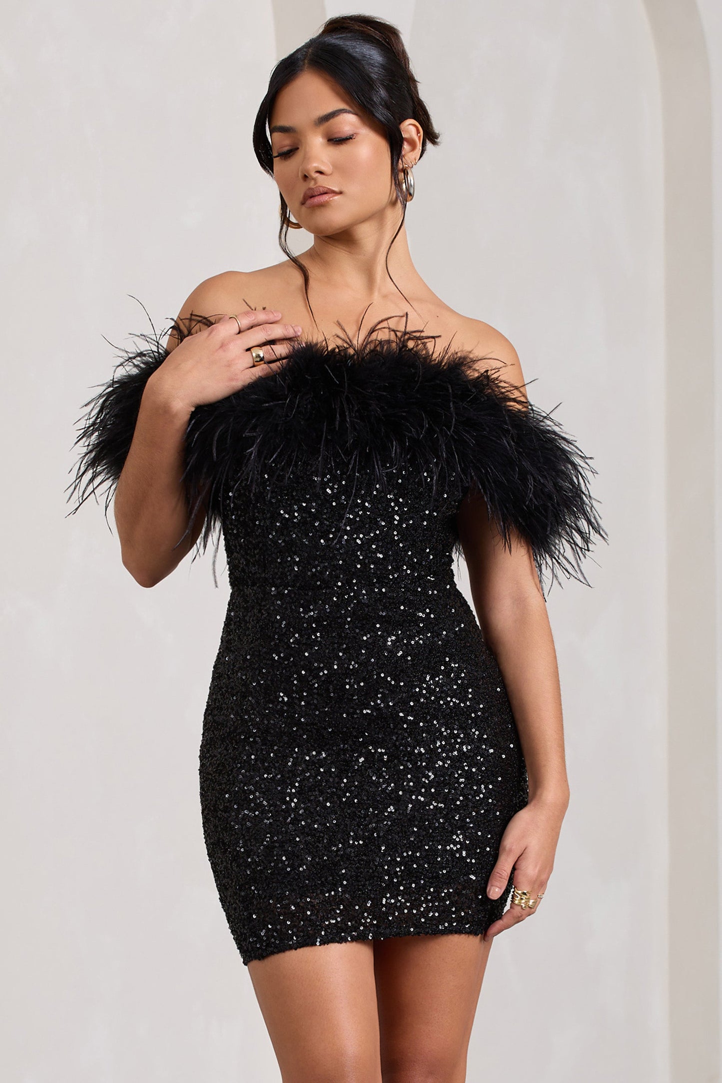 Feder Minikleid Pailletten Off-Shoulder Partykleid - Norvielle