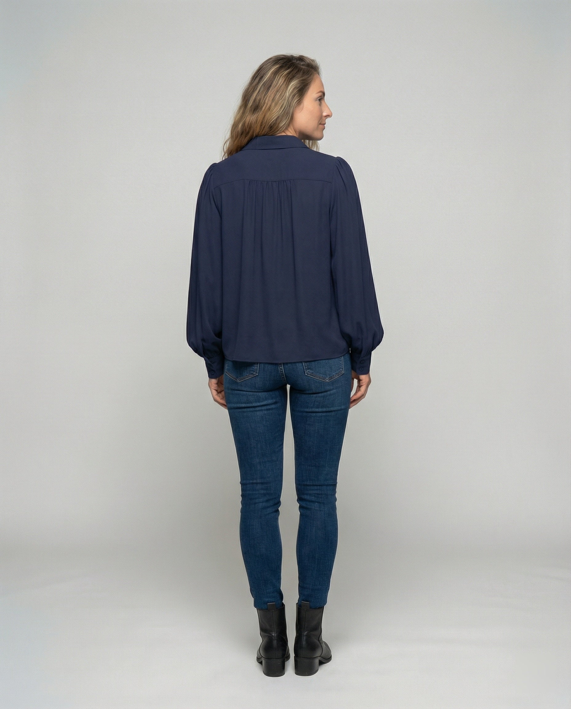 Damenbluse Puffärmel Knopf Details Modern - Norvielle