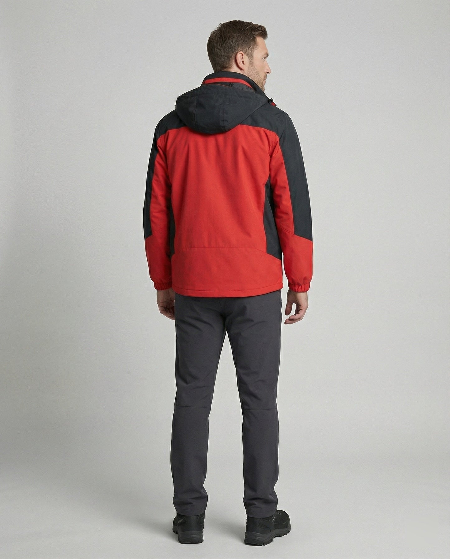 Wasserdichte Outdoor-Jacke mit Kapuze und Verstärkung
