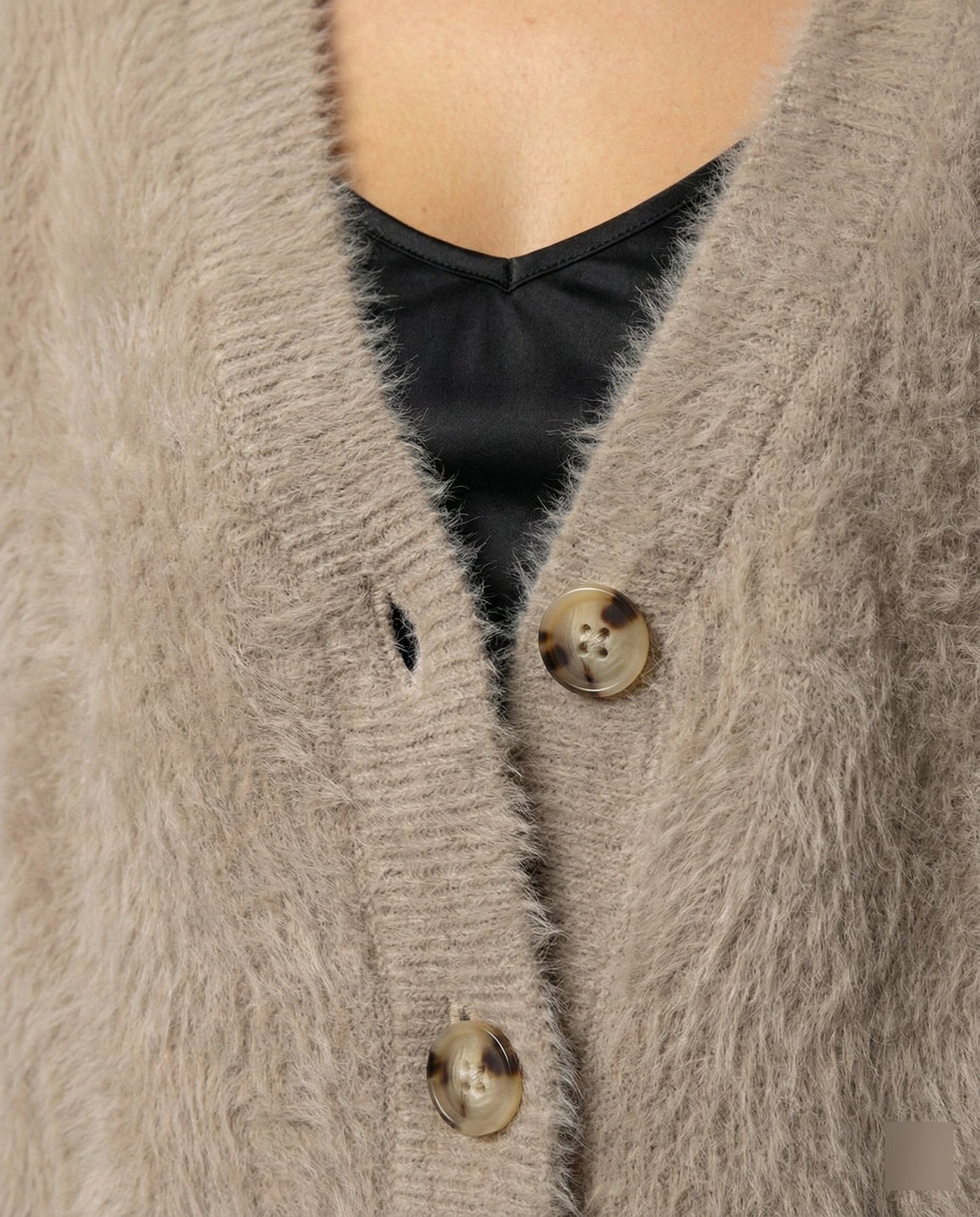 Damen Strickjacke V-Ausschnitt Flauschig Große Knöpfe