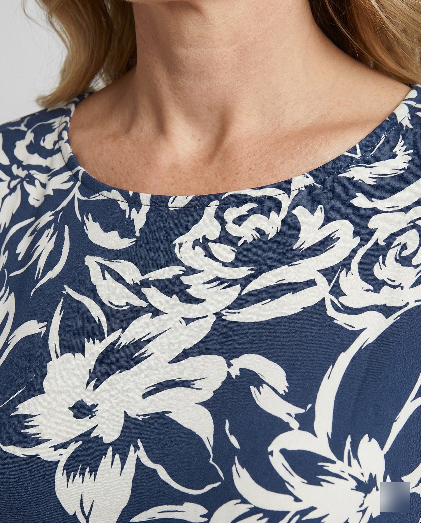 Damenkleid Blumenmuster Sommer mit Gürtel