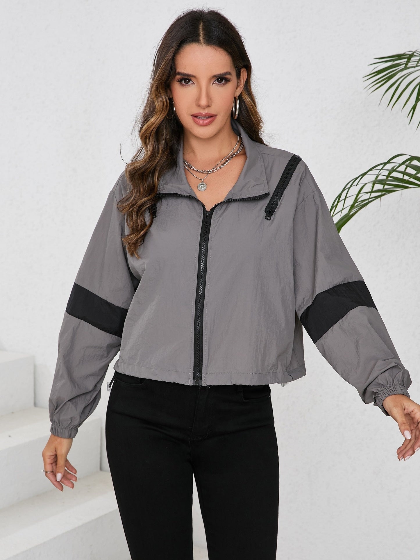 Wasserabweisende Damenwindbreakerjacke Sportlich