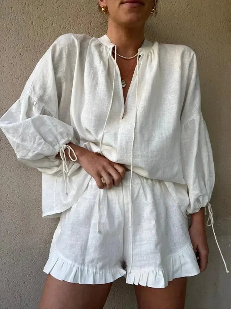 Zoë | Stilvolle weiße Rüschen Shorts Set Zendoo.de