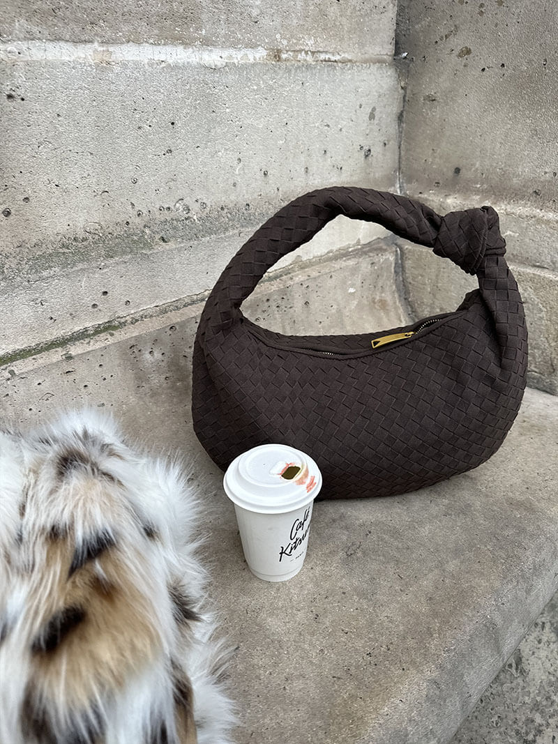 Geflochtene Damenhandtasche Hobo mit Knoten-Design Elegant Braun